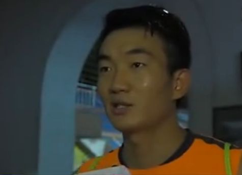 西蒙斯去年夏天被巴黎租借给了莱比锡红牛，球员本赛季在德甲踢得不错，莱比锡提出续租一年的想法，但遭到了巴黎的拒绝。